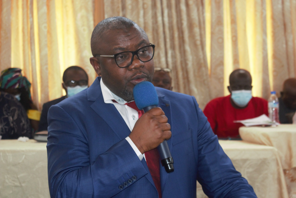 Dr. Samndong